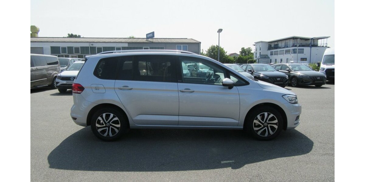 VW Touran Active Start-Stopp 2.0 TDI Autom. 93.000 km 26.990 &euro; Gernsheim 64579