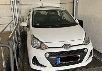 Hyundai i10 86.055 km 8.490 &euro; Rüsselsheim am Main 65428