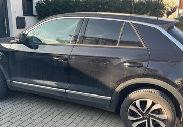 VW T-Roc 140.000 km 17.100 &euro; Frankfurt 65795