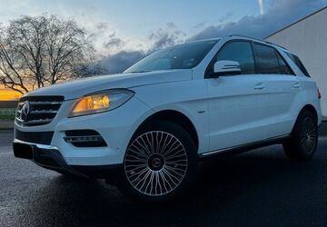 Mercedes-Benz ML 250 239.900 km 12.300 &euro; Frankfurt am Main 60486