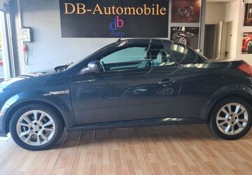 Opel Tigra 185.000 km 2.499 &euro; Rodgau 63110