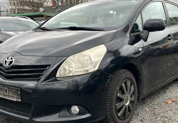 Toyota Verso 195.269 km 4.390 &euro; Frankfurt 65933