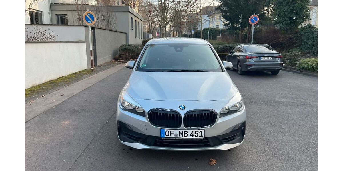BMW 218 270.000 km 7.300 &euro; Offenbach 63071