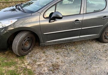 Peugeot 207 194.000 km 2.300 &euro; Fürth 64658