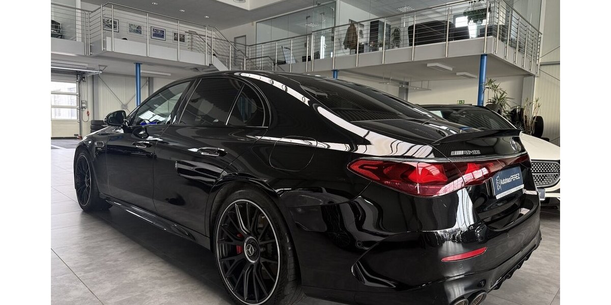 Mercedes-Benz E 53 AMG Hybrid 4M+DYNAMIC+21´´-PERFOR.SITZ-AHK 29.989 km 89.999 &euro; Groß-Umstadt 64823