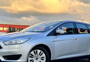 Ford Focus 72.893 km 10.700 &euro; Dietzenbach 63128