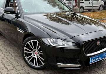 Jaguar XF 174.550 km 14.450 &euro; Offenbach 63071