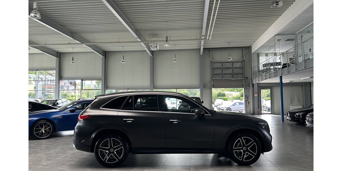 Mercedes-Benz GLC 300 d 4M AMG PREMIUM+ MAGNO- AIRMATIC- PANO! 14.270 km 63.549 &euro; Groß-Umstadt 64823