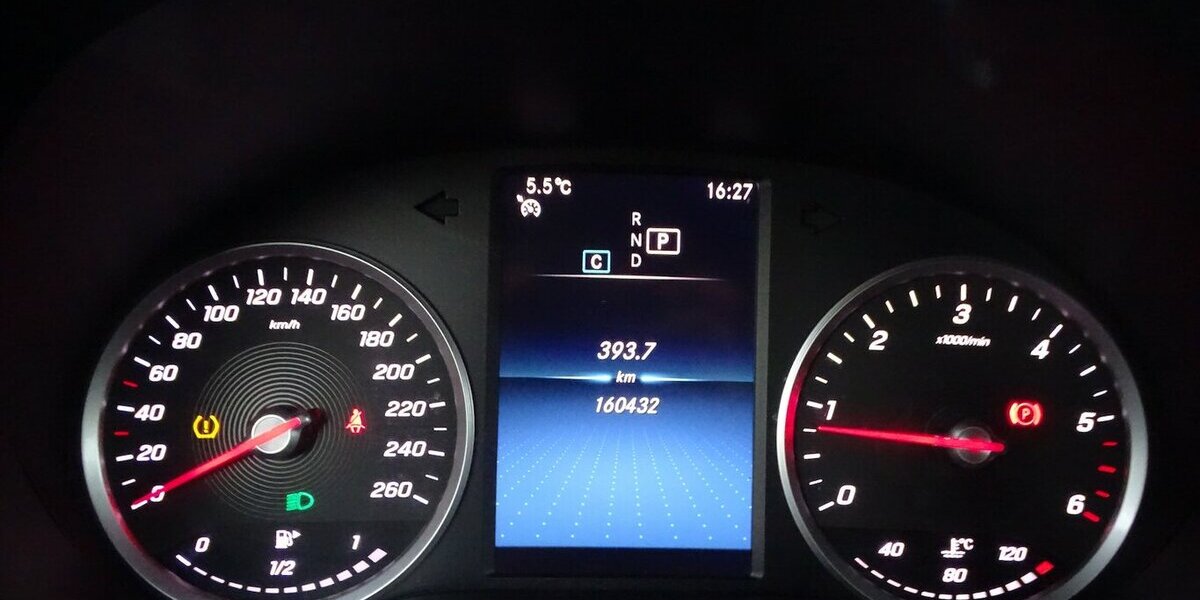 Mercedes-Benz GLC 400 d 4M Rückfahrkamera, LED-Scheinwerfer, Nav 160.000 km 29.990 &euro; Rodgau 63110