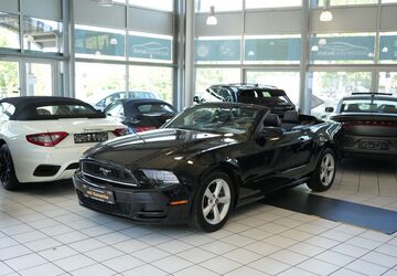 Ford Mustang 130.679 km 18.900 &euro; Obertshausen 63179
