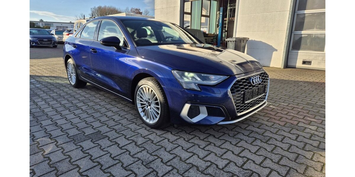 Audi A3 35 TDI advanced Rückfahrkamera, Navigation, App 111.100 km 20.990 &euro; Rodgau 63110