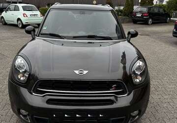 Mini Cooper SD Countryman 197.500 km 9.500 &euro; Offenbach 63071