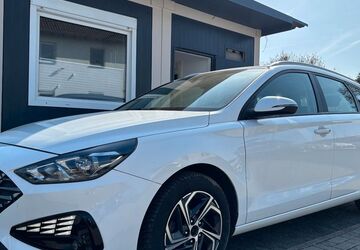Hyundai i30 156.729 km 9.999 &euro; Messel 64409