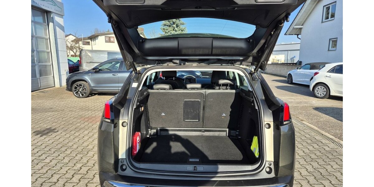 Peugeot 3008 Allure Navigation, Rückfahrkamera, Parktronic 62.052 km 14.890 &euro; Rodgau 63110