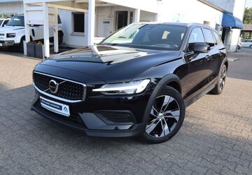 Volvo V60 Cross Country 106.040 km 29.989 &euro; Darmstadt 64291