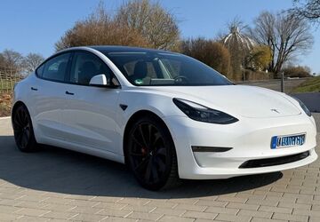 Tesla Model 3 84.985 km 24.999 &euro; Hofheim 65719