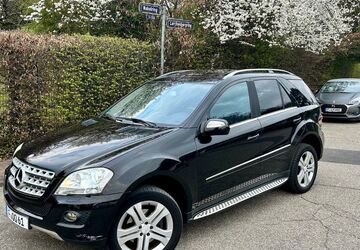 Mercedes-Benz ML 320 364.000 km 7.900 &euro; FRANKFURT 60598