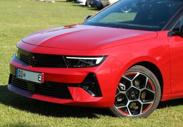 Opel Astra 35.000 km 23.690 &euro; Reinheim 64354