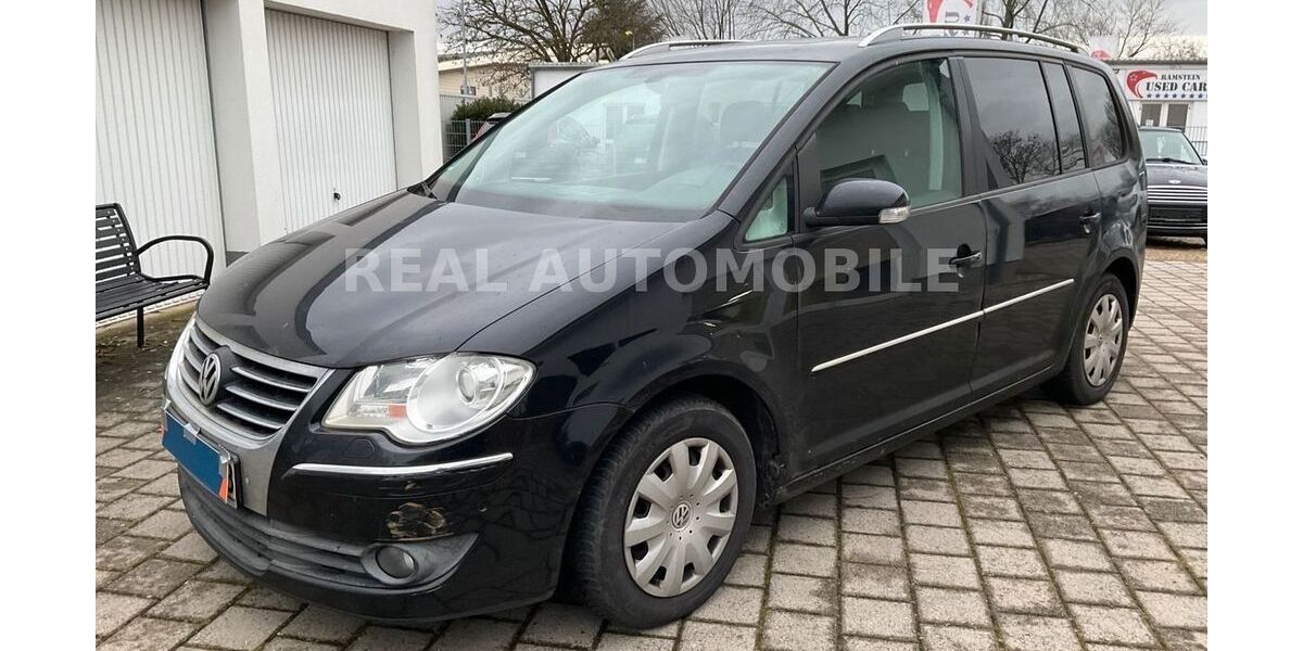 VW Touran 219.000 km 5.500 &euro; Frankfurt am Main 65933