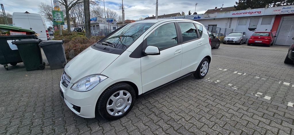 Mercedes-Benz A 180 34.000 km 8.800 &euro; Frankfurt/Main 65933