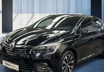 Renault Clio 8.771 km 15.460 &euro; Frankfurt / Main 60314