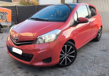 Toyota Yaris 216.000 km 5.500 &euro; Frankfurt am Main 65936