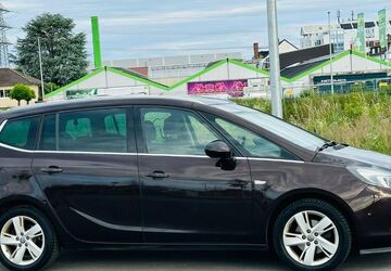 Opel Zafira Tourer 119.650 km 11.999 &euro; Kriftel 65830