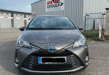 Toyota Yaris 128.000 km 13.600 &euro; Offenbach am Main 63071