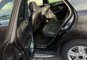 Mercedes-Benz ML 250 141.000 km 21.500 &euro; Frankfurt am Main 60326