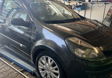 Renault Clio Exception-Startet nicht 205.000 km 599 &euro; Frankfurt 60386