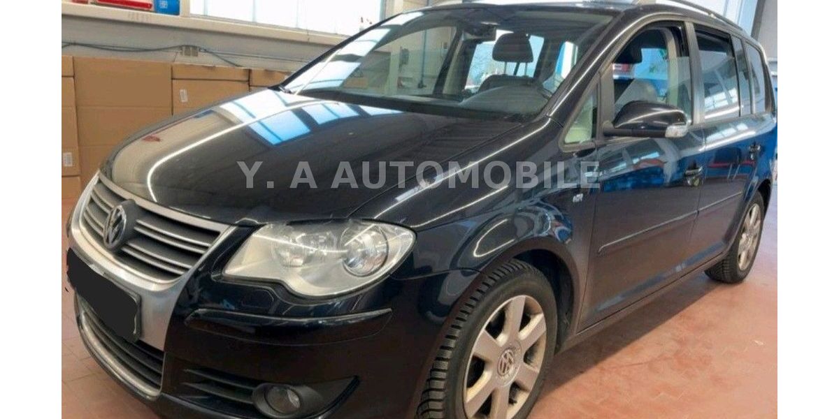 VW Touran 224.820 km 5.999 &euro; Frankfurt am Main 65933