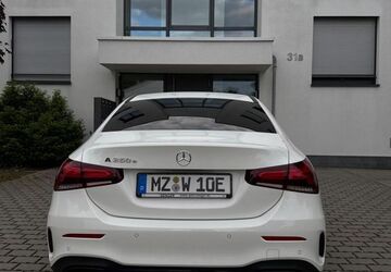 Mercedes-Benz A 250 98.000 km 22.999 &euro; Hattersheim am Main 65795