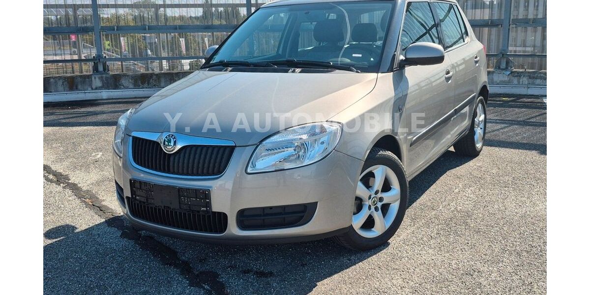 Skoda Fabia 33.989 km 5.450 &euro; Frankfurt am Main 65933