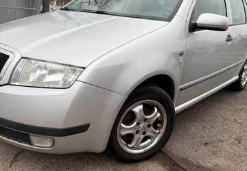 Skoda Fabia 96.123 km 2.400 &euro; Roßdorf 64380