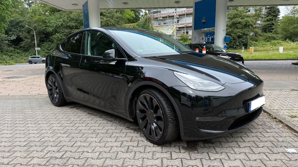 Tesla Model Y 70.000 km 35.900 &euro; Darmstadt 64287