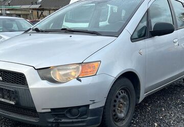 Mitsubishi Colt 143.852 km 2.990 &euro; Frankfurt 65933