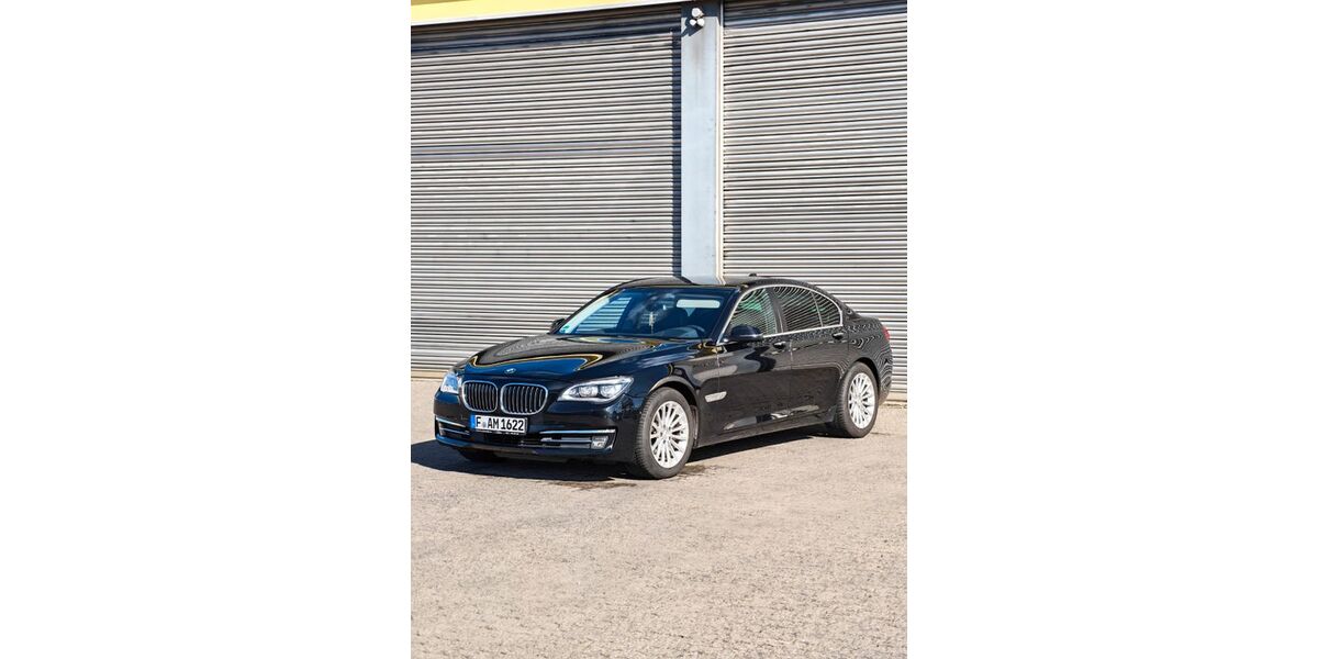BMW 740 194.000 km 17.999 &euro; Frankfurt am Main 60433