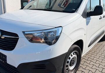 Opel Combo 90.000 km 8.990 &euro; Rüsselsheim 65428