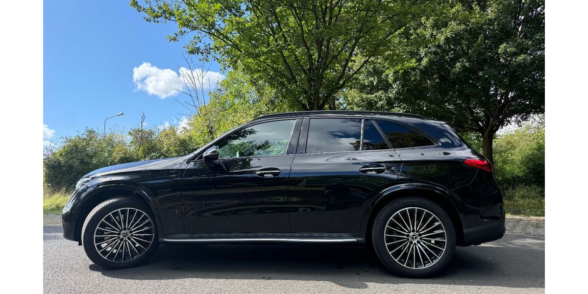 Mercedes-Benz GLC 220 4.500 km 61.500 &euro; Frankfurt am Main 60599