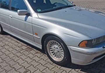BMW 520 215.000 km 2.200 &euro; Frankfurt am Main 65933