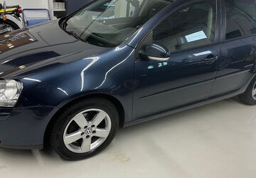 VW Golf 159.000 km 2.690 &euro; Groß Umstadt 64823