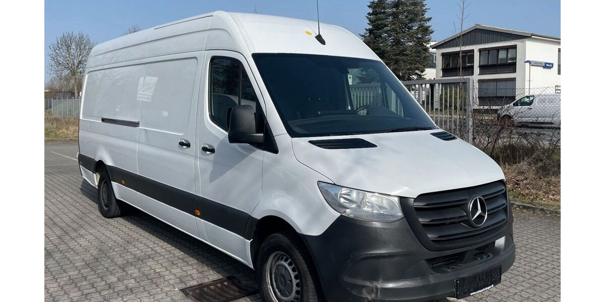 Mercedes-Benz Sprinter 127.000 km 17.980 &euro; Langen 63225