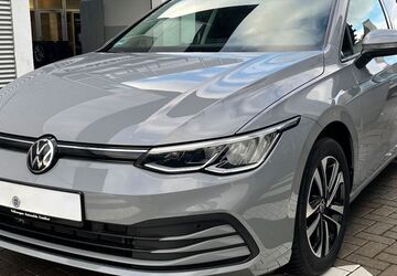 VW Golf 61.500 km 21.400 &euro; Frankfurt am Main 65933