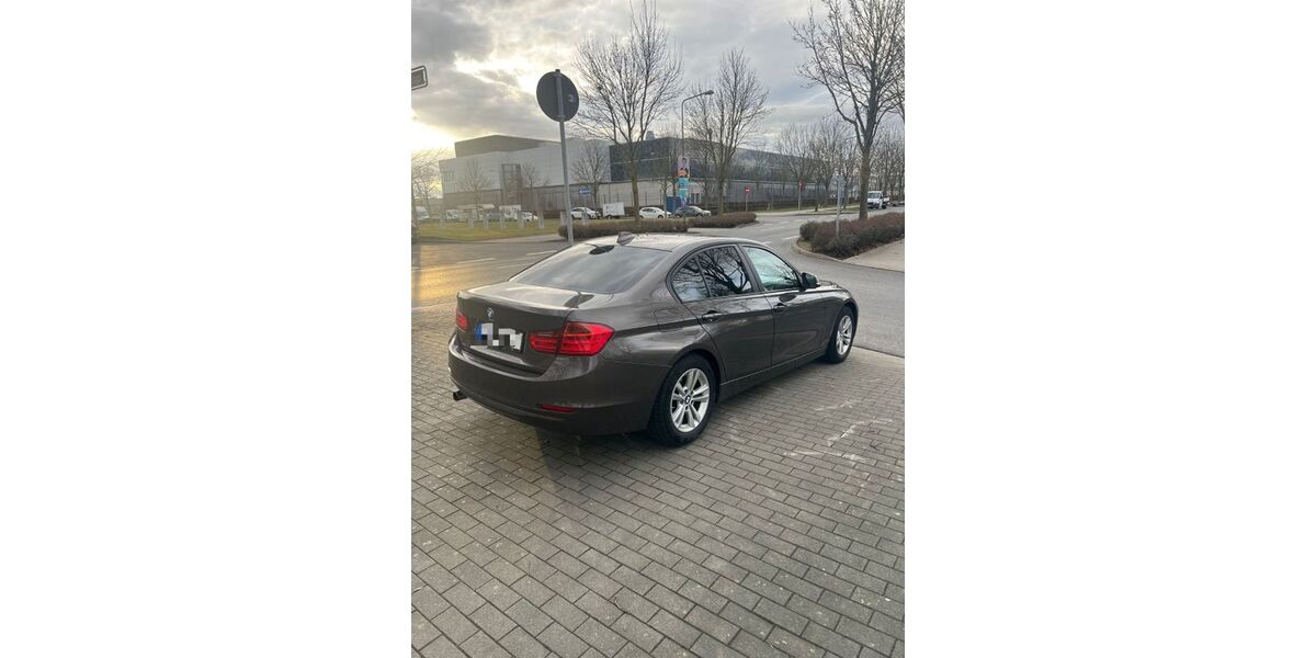 BMW 316 287.538 km 7.800 &euro; Frankfurt am Main 60433