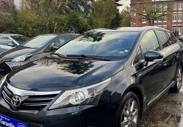 Toyota Avensis 225.000 km 5.699 &euro; Frankfurt am Main 60386