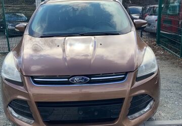 Ford Kuga 187.582 km 4.999 &euro; Frankfurt am Main 60486