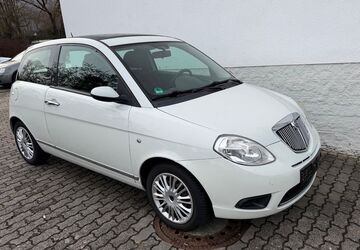 Lancia Ypsilon 99.104 km 2.900 &euro; Alsbach 64665