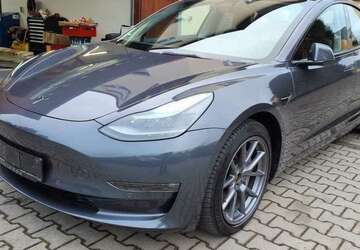 Tesla Model 3 90.000 km 23.800 &euro; Rüsselsheim am Main, Stadt 65428
