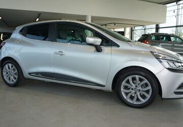 Renault Clio 56.000 km 11.876 &euro; Dietzenbach 63128