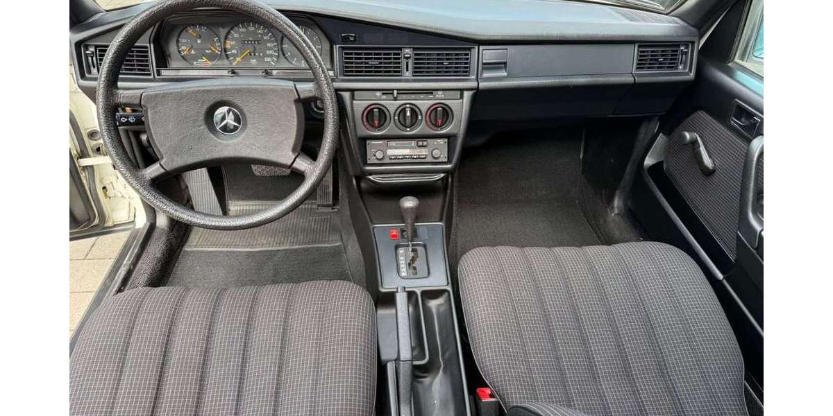 Mercedes-Benz 190 164.500 km 6.750 &euro; Hofheim 65719